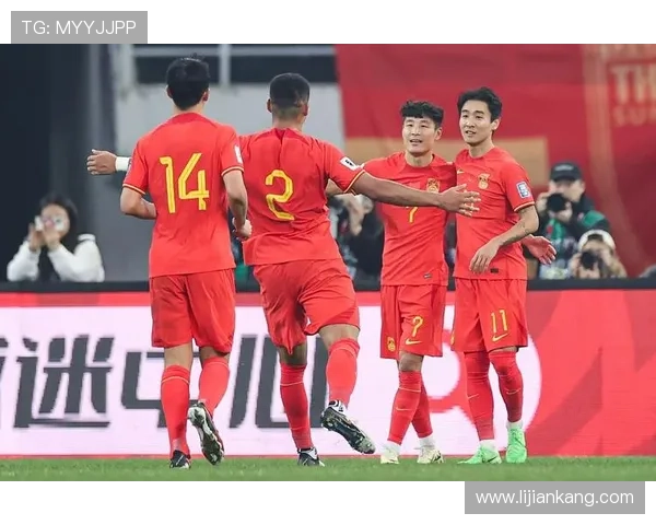 中国男足大胜新加坡晋级世界杯预选赛，主帅表态目标小组第一